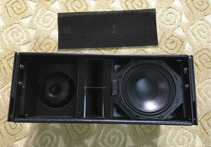 W8LM không có vỉ nướng