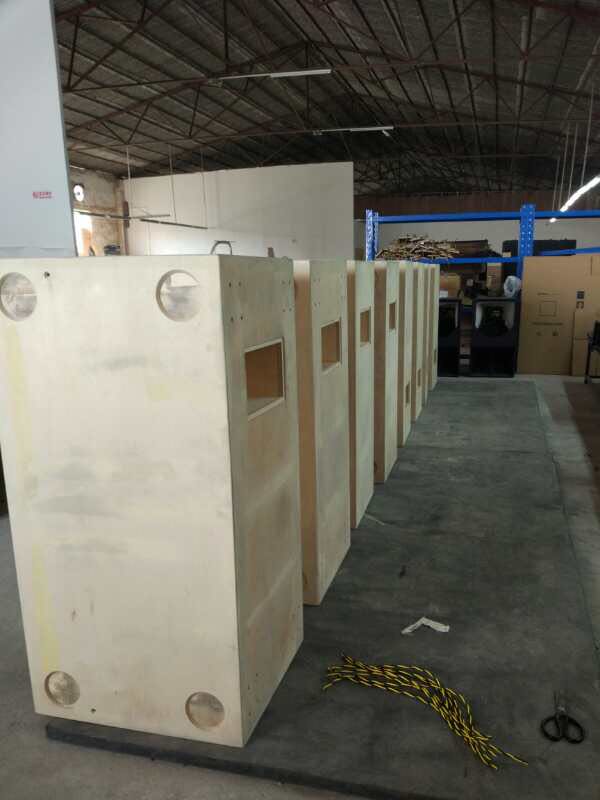 LX218 BIRCH Plywood Hộp.jpg