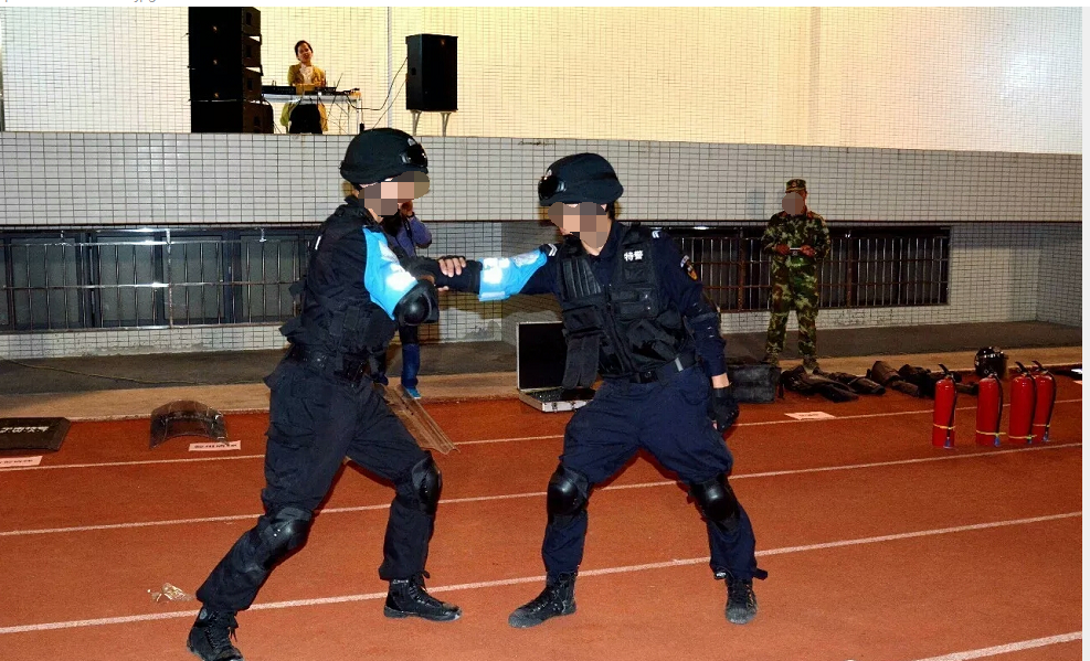 VR10 & S15 Active Line mảng trong hệ thống &acirc;m thanh của trường.png