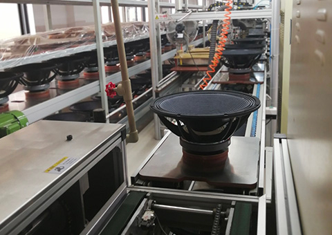 1. Kiểm tra và lắp ráp trình điều khiển loa