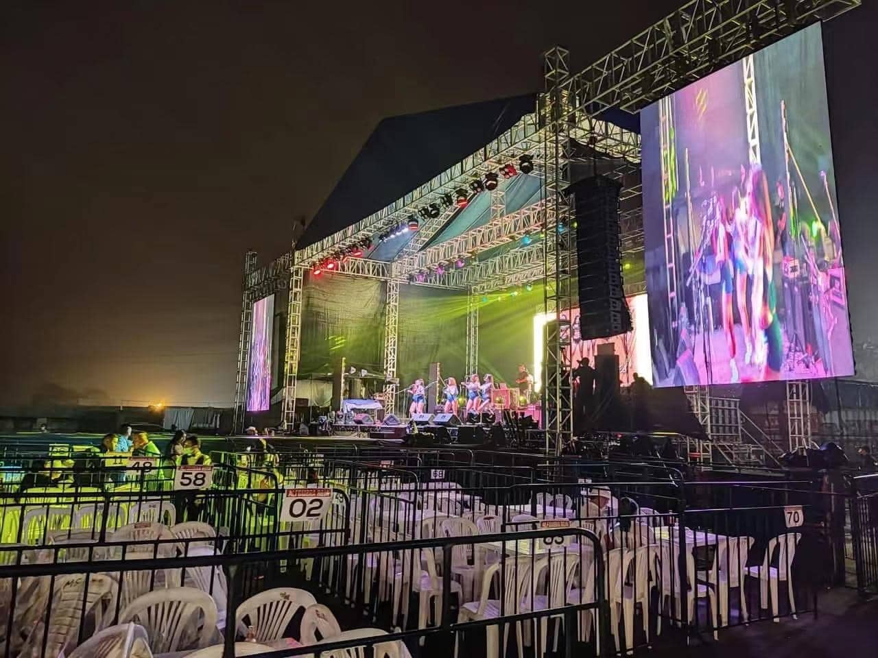 Array dòng Sanway và loa siêu trầm công suất cao vang lên trong Big Carnival